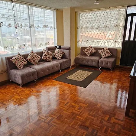Apartamento Departamento Bien Ubicado Con Todo Lo Necesario Latacunga Exterior foto
